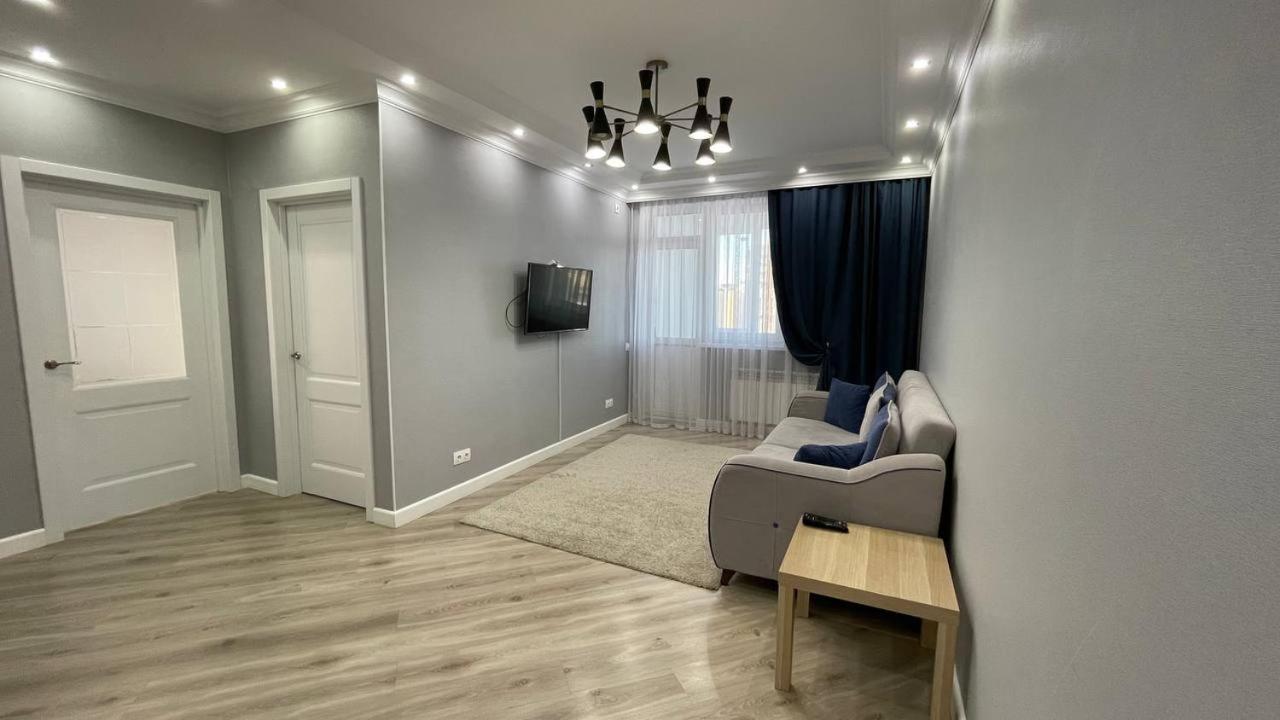 Ernaz Plus Apartments: Sauran-Towers Астана Экстерьер фото